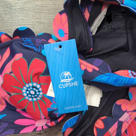 Cupshe One Shoulder Scallop Edge Bikini Swimsuit Size L - Picture 4 of 6